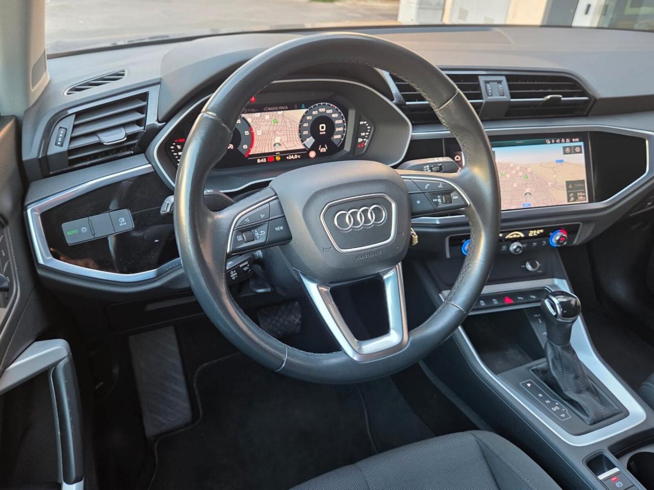 Audi Q3 35 TDI S tronic 150 cv Business