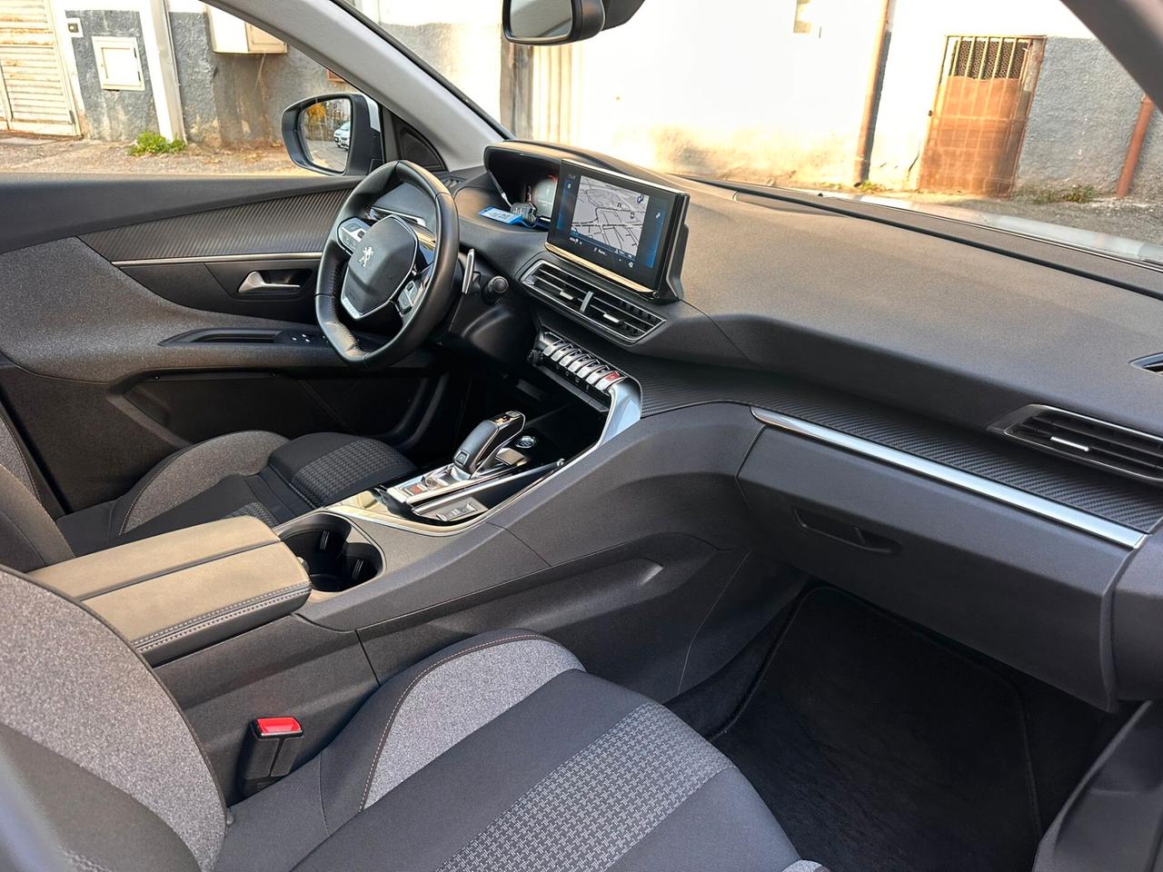 Peugeot 3008 BlueHDi 130 S&S EAT8 Active Business