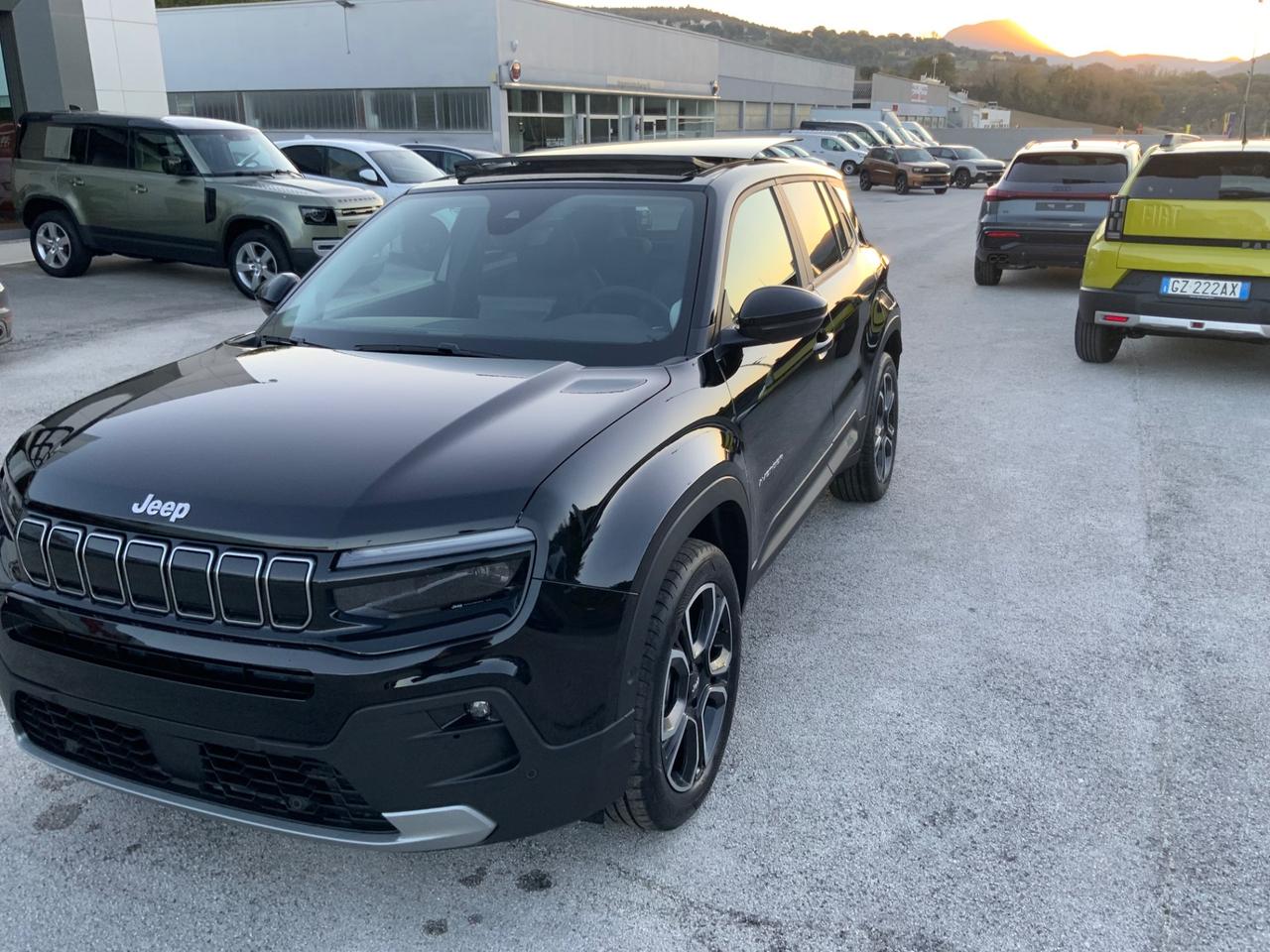 Jeep Avenger 1.2 Turbo 100 CV MHEV Summit TETTO.