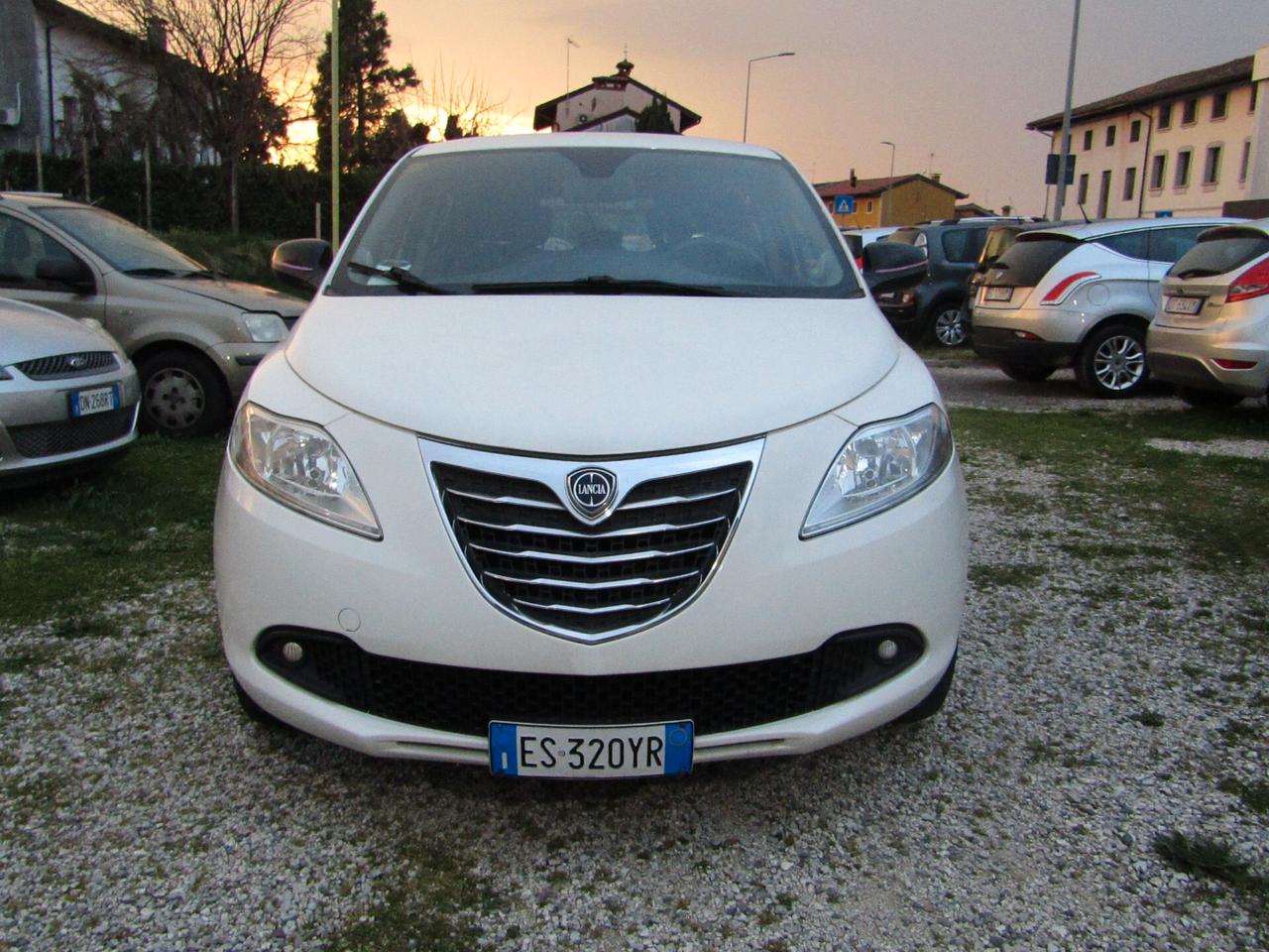 Lancia Ypsilon 1.2 69 CV 5 porte