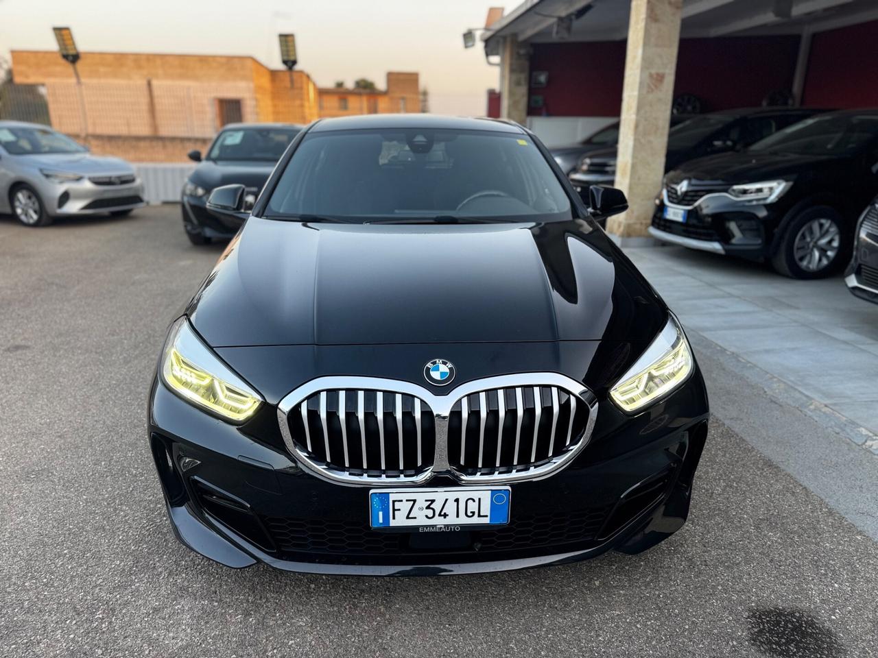 Bmw 118 118d 5p. Msport Cockpit Sedili M