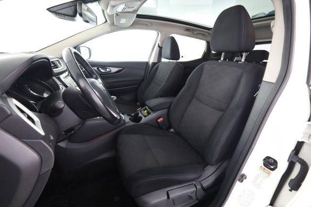 NISSAN Qashqai Qashqai 1.2 DIG-T N-Connecta