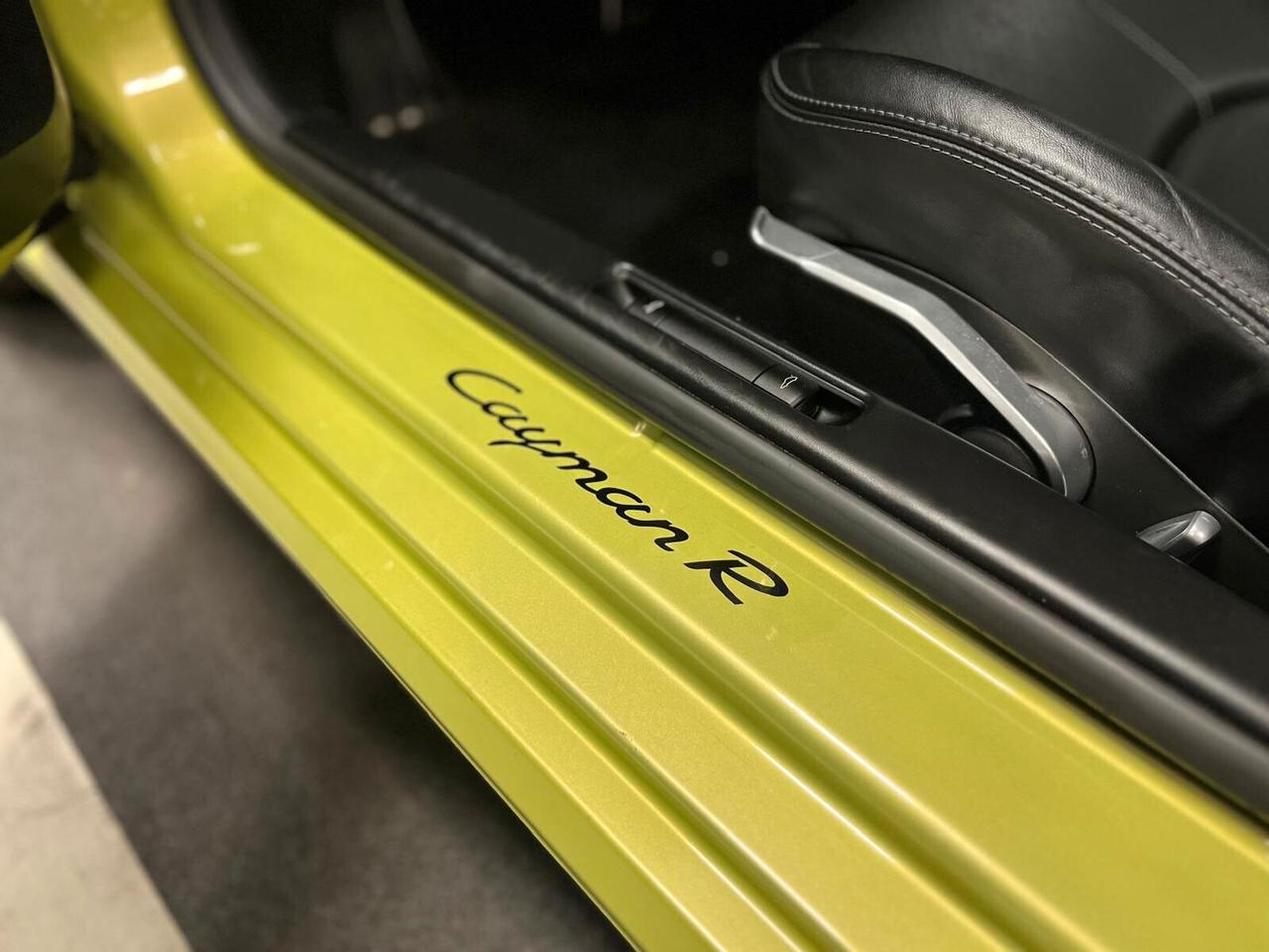 Porsche Cayman 3.4 R