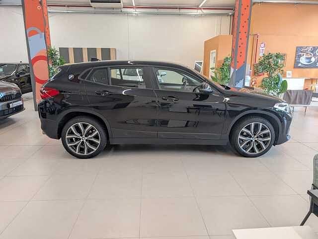 BMW X2 sDrive18i Business-X