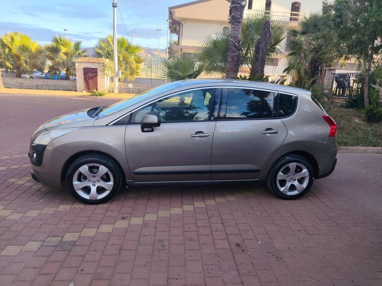 Peugeot 3008 1.6 HDi 110CV Business