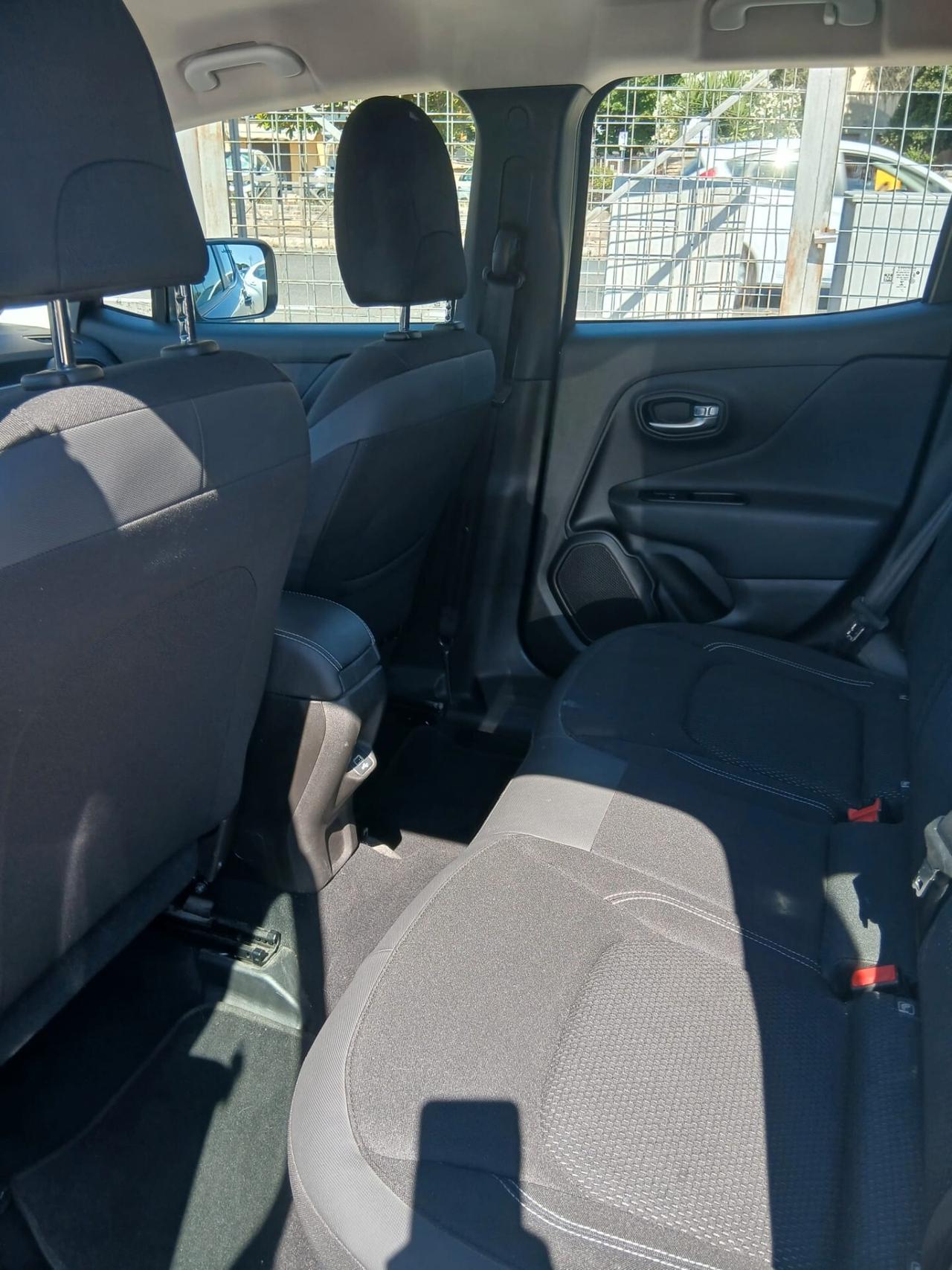 Jeep Renegade 1.3 T4 190CV PHEV 4xe AT6 Business Plus