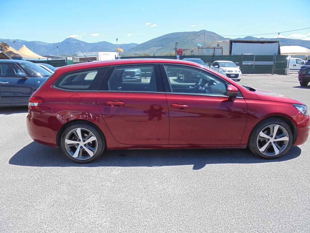 Peugeot 308 BlueHDi 120 S&S SW Allure