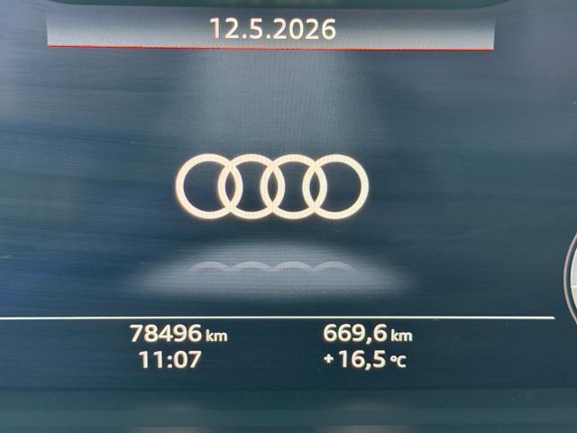 AUDI Q3 35 TDI quattro S tronic Business