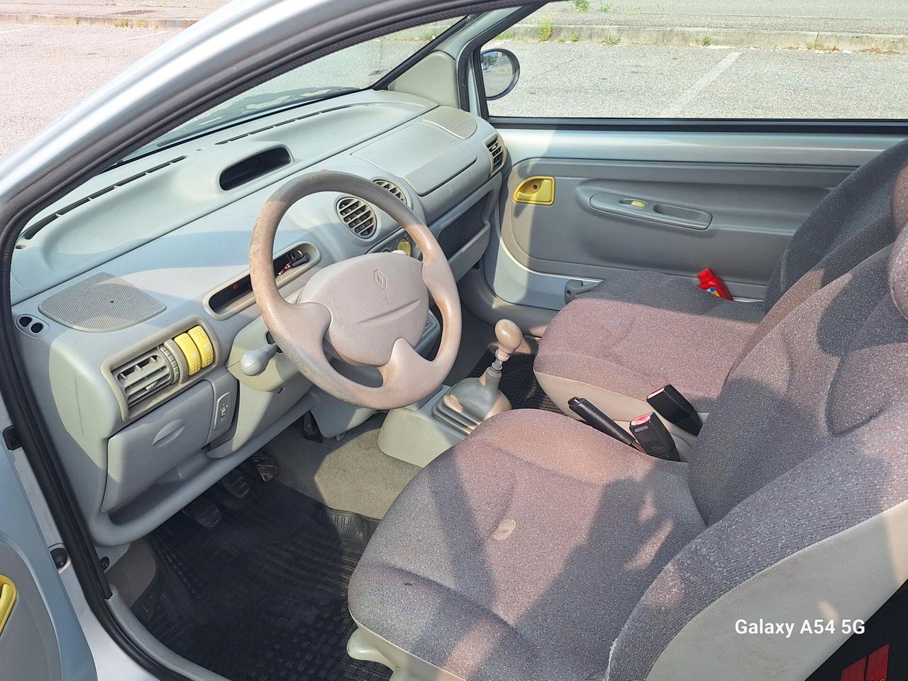 Renault Twingo 1.2i cat Base