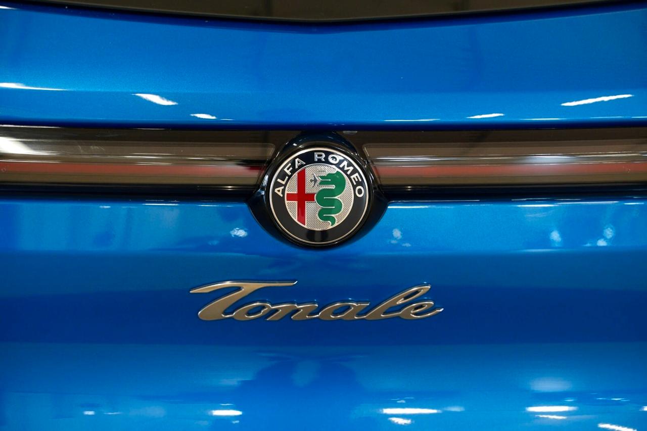 Alfa Romeo Tonale 1.6 diesel 130 CV TCT6 Tributo Italiano