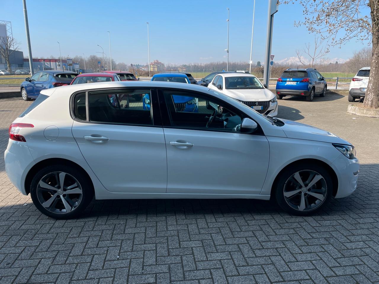 Peugeot 308 BlueHDi 100 S&S Active