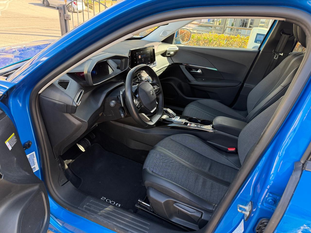 Peugeot 2008 BlueHDi 130 S&S EAT8 Allure
