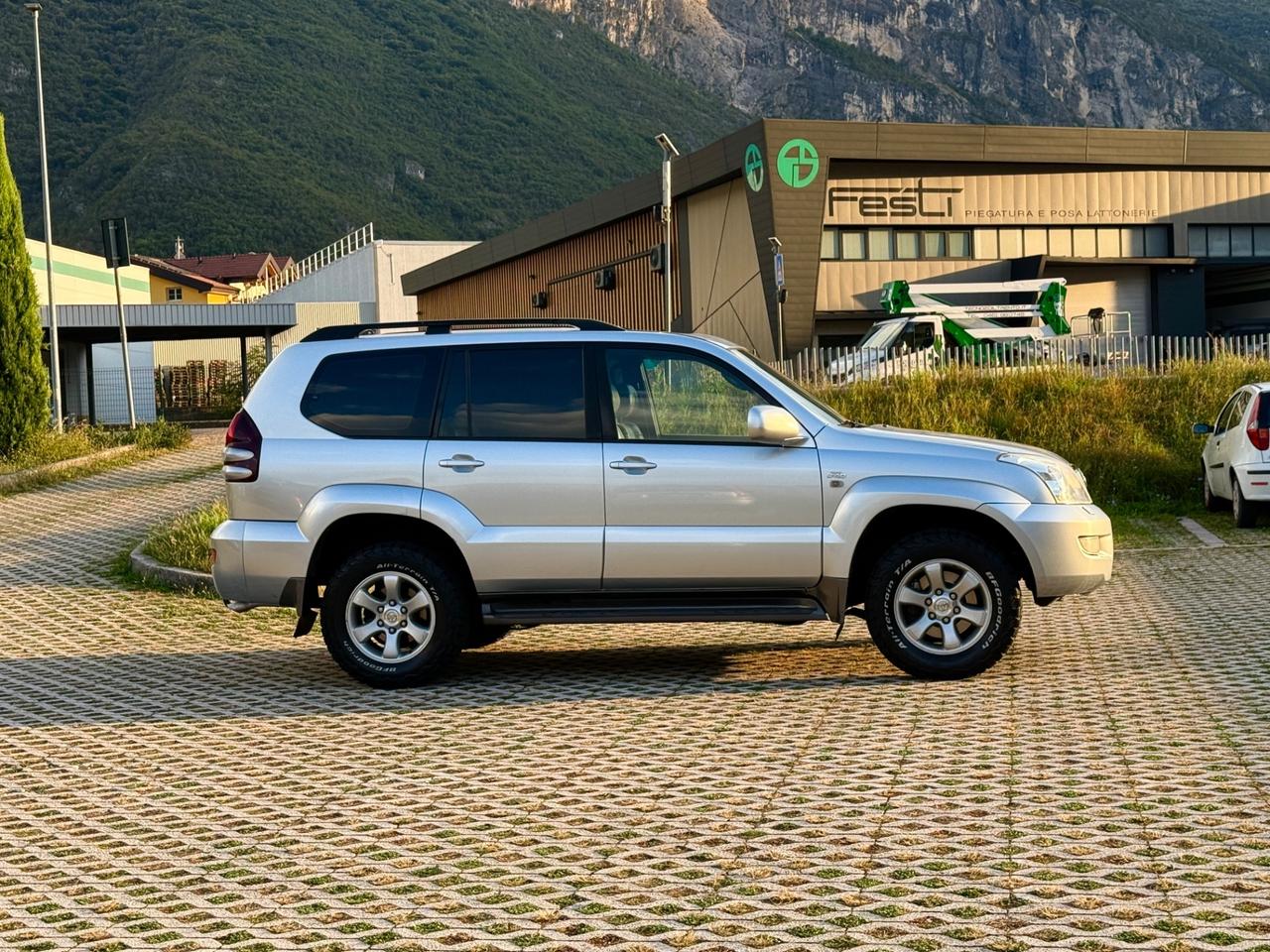 Toyota Land Cruiser 3.0d 163cv,5 porte Sol,,ASI”8 posti