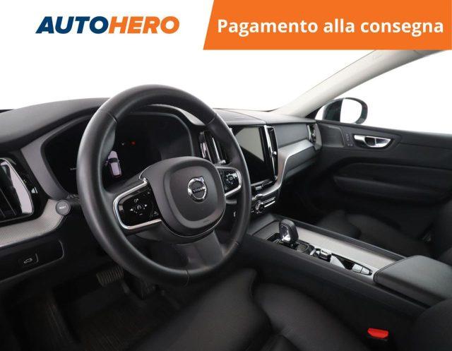 VOLVO XC60 B4 (d) AWD automatico Plus Dark