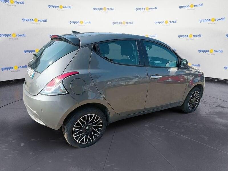 Lancia Ypsilon New 5 porte My24 1.0 Firefly 70 CvStart&Stop Hybrid Oro