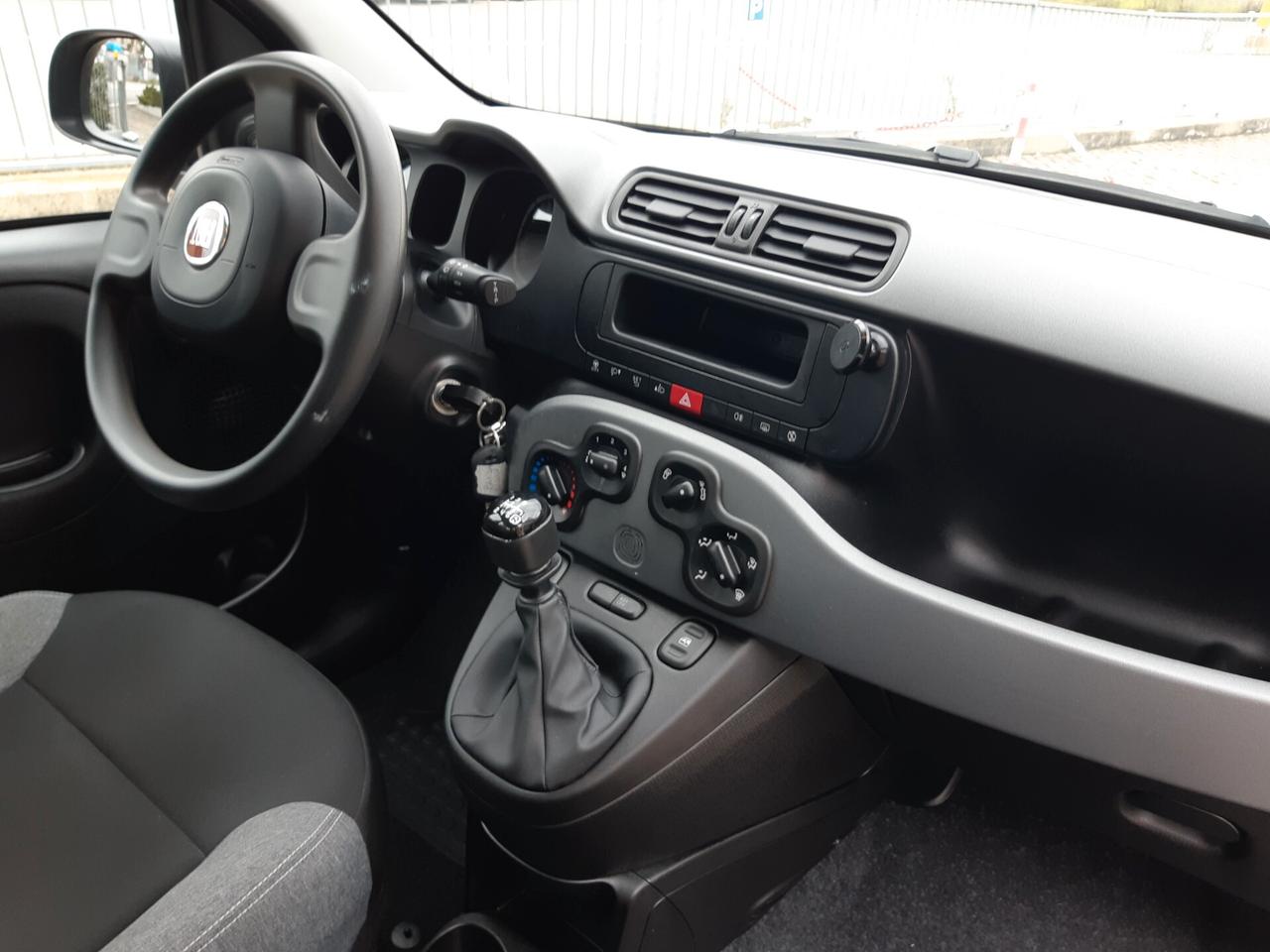 Fiat Panda 1.0 FireFly S&S Hybrid SOLO 17000KM