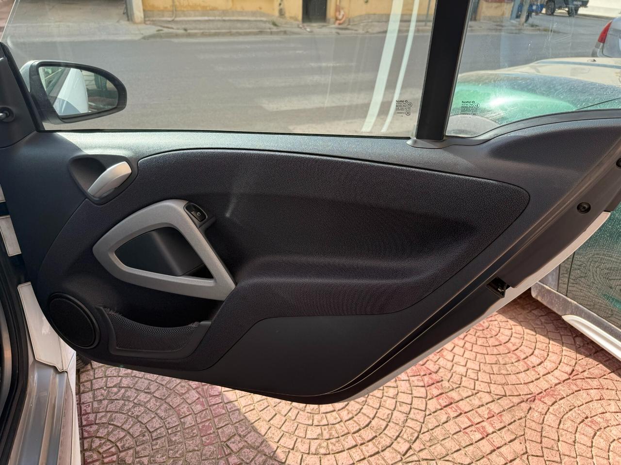 SMART FORTWO 1.0 71CV CON SERVOSTERZO