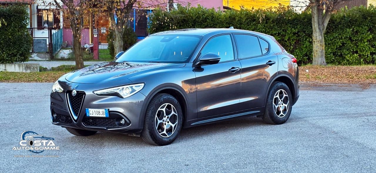 Alfa Romeo Stelvio 2.2 Turbo Diesel 160CV Super AT8 RWD