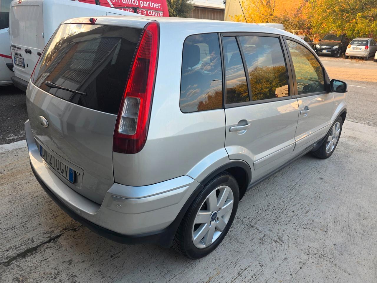 Ford Fusion 1.4 16V 5p. Titanium