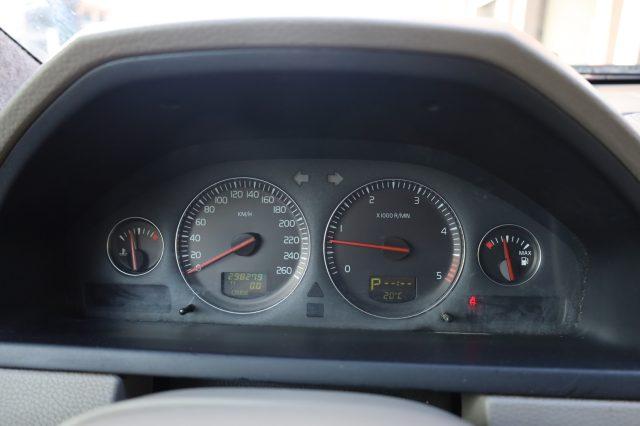 VOLVO XC90 2.4 D5 163 CV Automatica AWD EXPORT o COMMERCIANTI