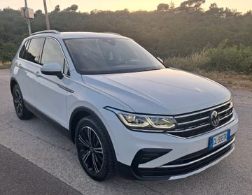 Volkswagen Tiguan 2.0 TDI 150 CV SCR DSG R-Line (IVA ESPOSTA)