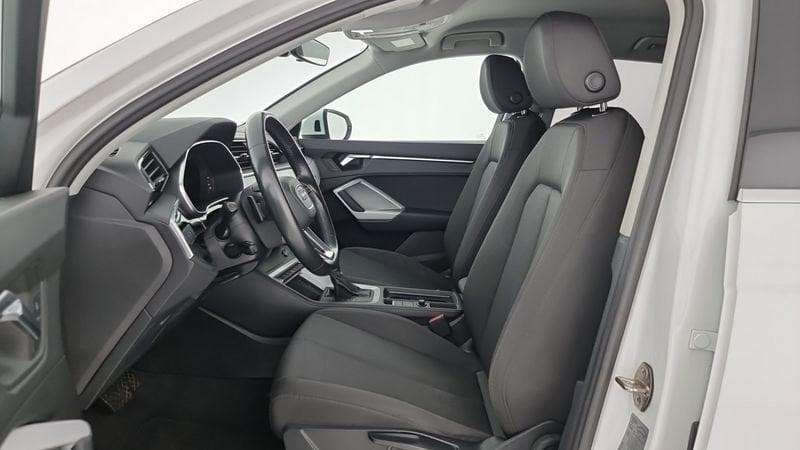 Audi Q3 Q3 35 TDI S tronic Business Advanced