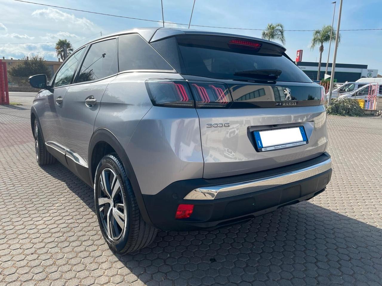 Peugeot 3008 BlueHDi 130 S&S EAT8 Allure