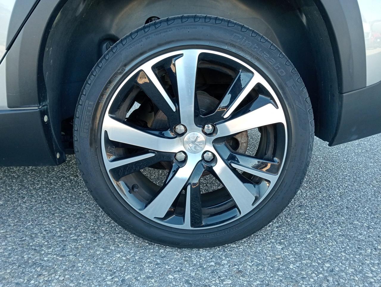 Peugeot 2008 1.6BlueHDi 100cv Allure OK NEOPATENTATI