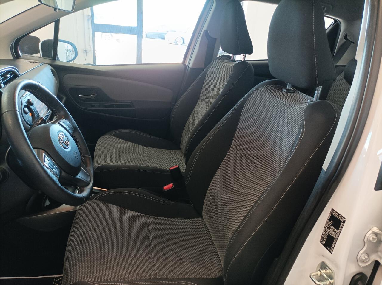 Toyota Yaris 1.5 Hybrid 75CV CERTIFICATA