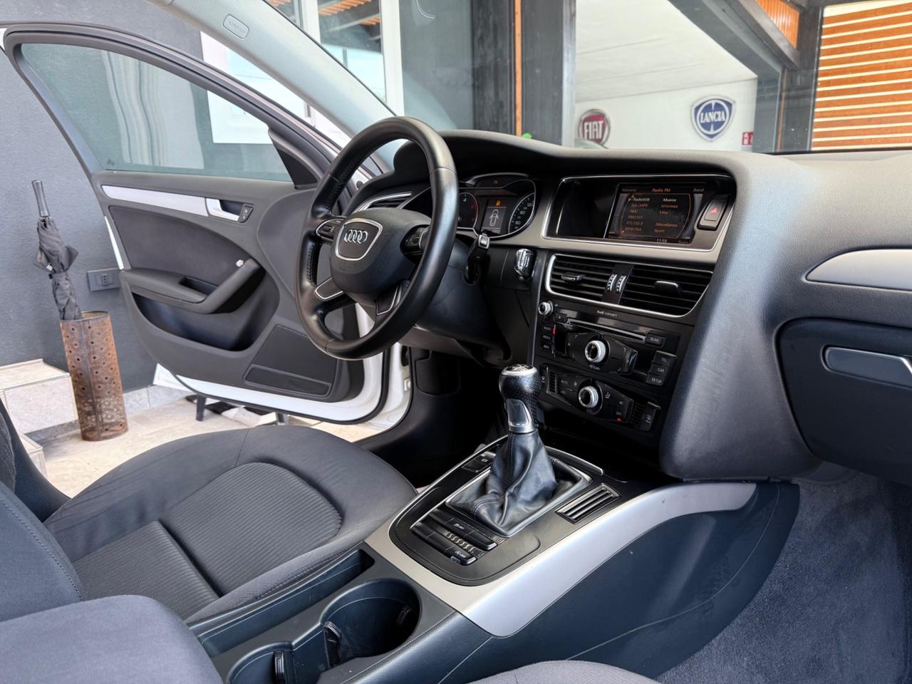 Audi A4 Avant 2.0 TDI 143CV F.AP. Tetto Apribile
