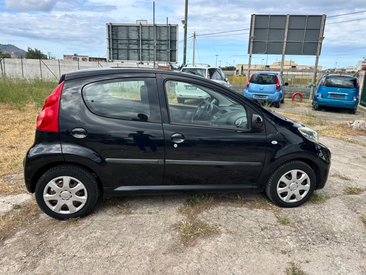Peugeot 107 1.0 68CV 5p. Plaisir