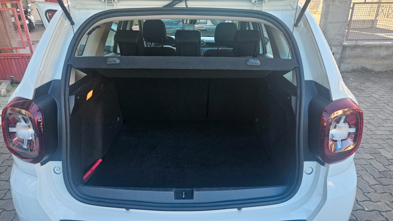 Dacia Duster II 1.5 blue dci Prestige 4x2 NAVY-CRUISE-SENSORI