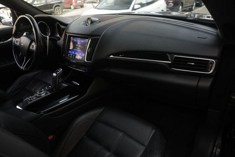 Maserati Levante Maserati Levante V6 Diesel 275 CV AWD Granlusso PROMOZIONE Unicoproprietario