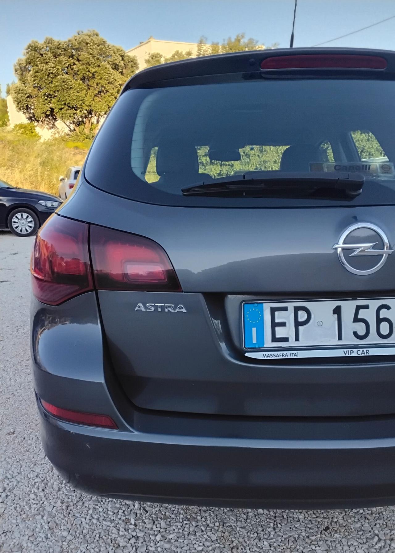 Opel Astra 1.7 CDTI 110CV Sports Tourer Cosmo
