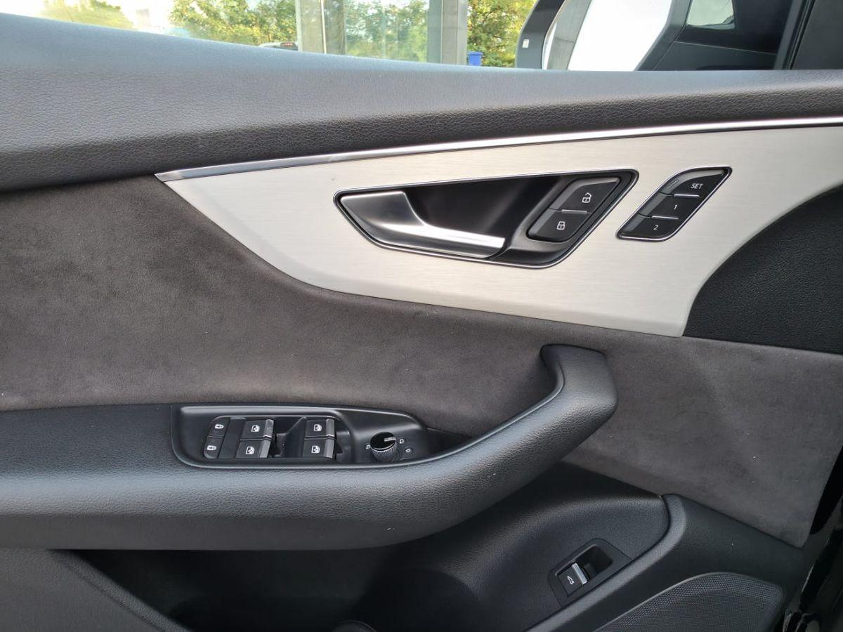 AUDI - Q8 - 50 TDI 286 CV quattro tiptronic Sport