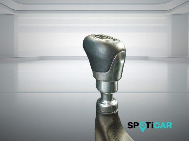 FORD Tourneo Courier 1.0 EcoBoost Titanium