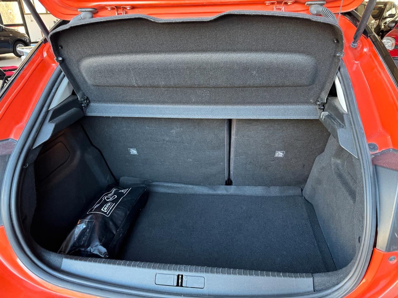 Opel Corsa 1.2 benzina 75CV/55 kW - Edition - OK NEOPATENTATI/E!