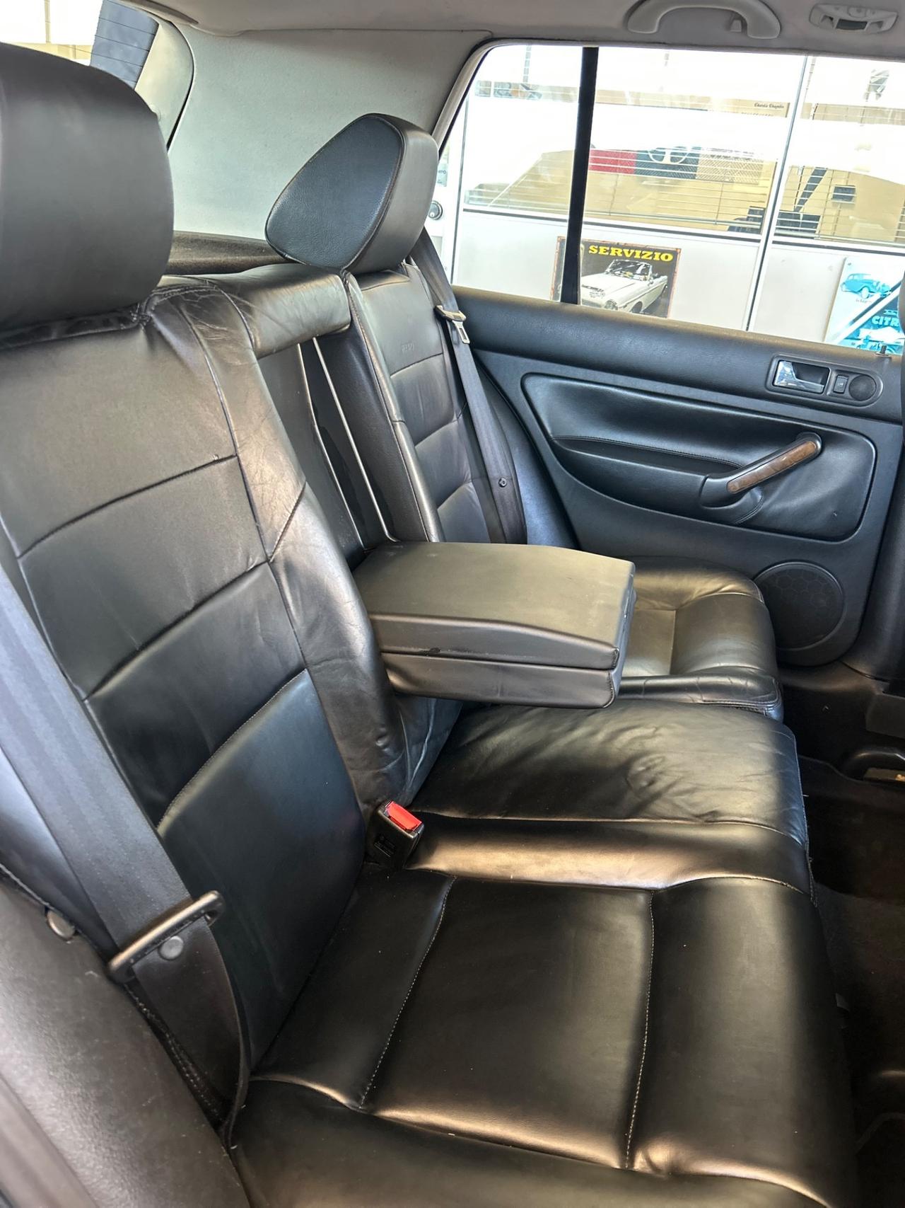 Volkswagen Golf 1.8 turbo 20V cat 5p. GTI