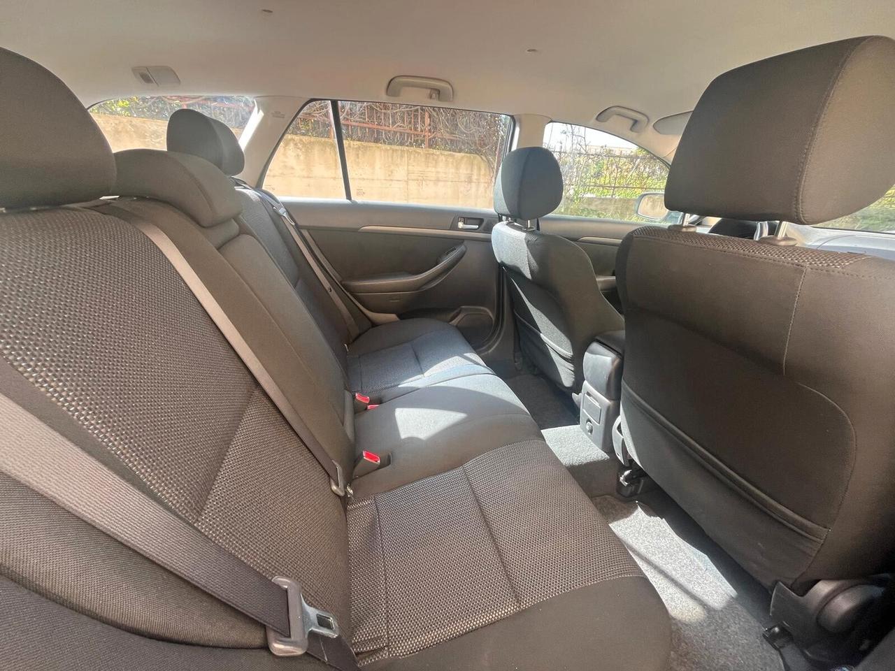 Toyota Avensis 2.2 D-4D 16V Station Wagon