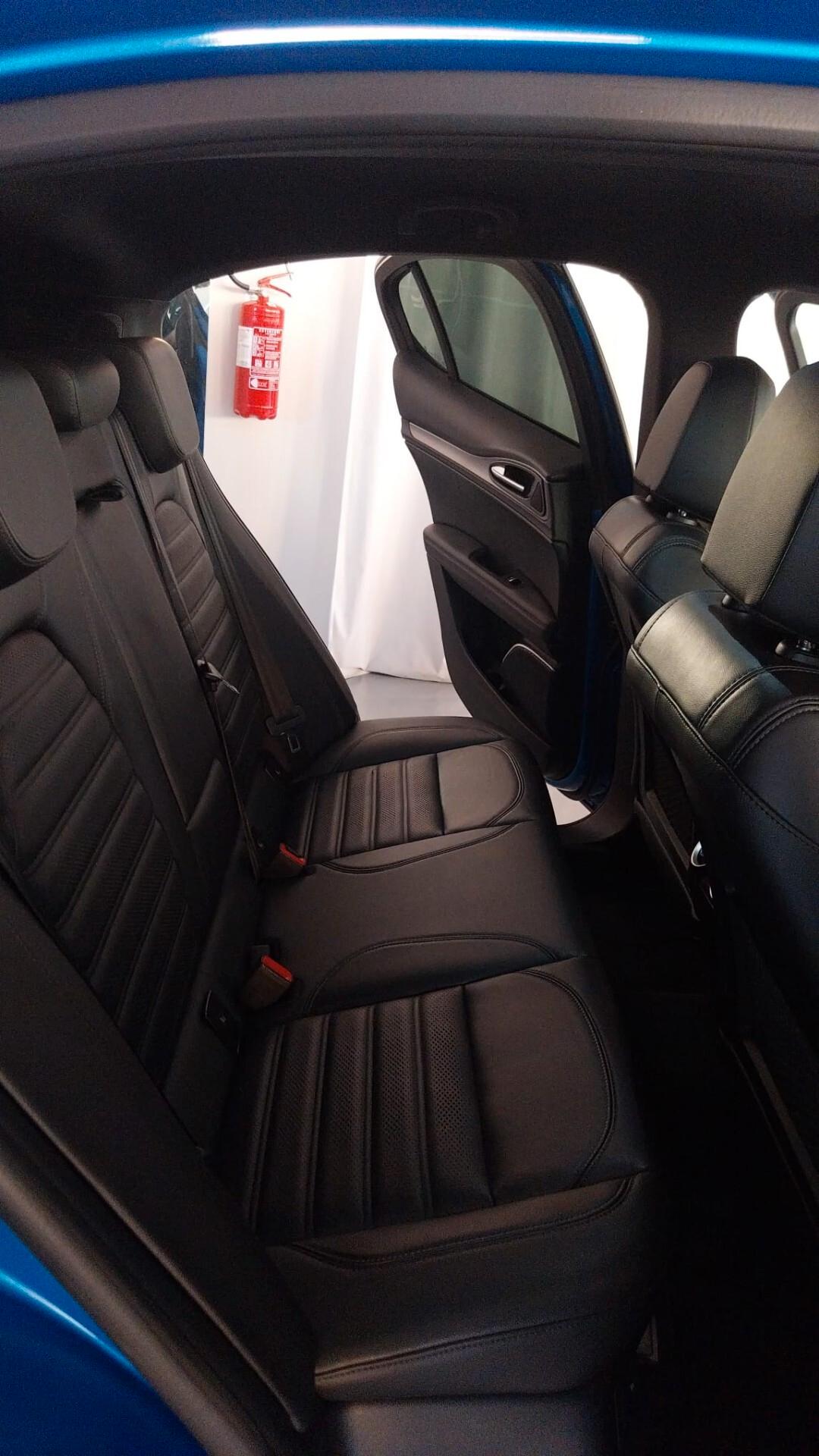 Alfa Romeo Stelvio 2.2 CC 210 CV AT8 Q4 Veloce