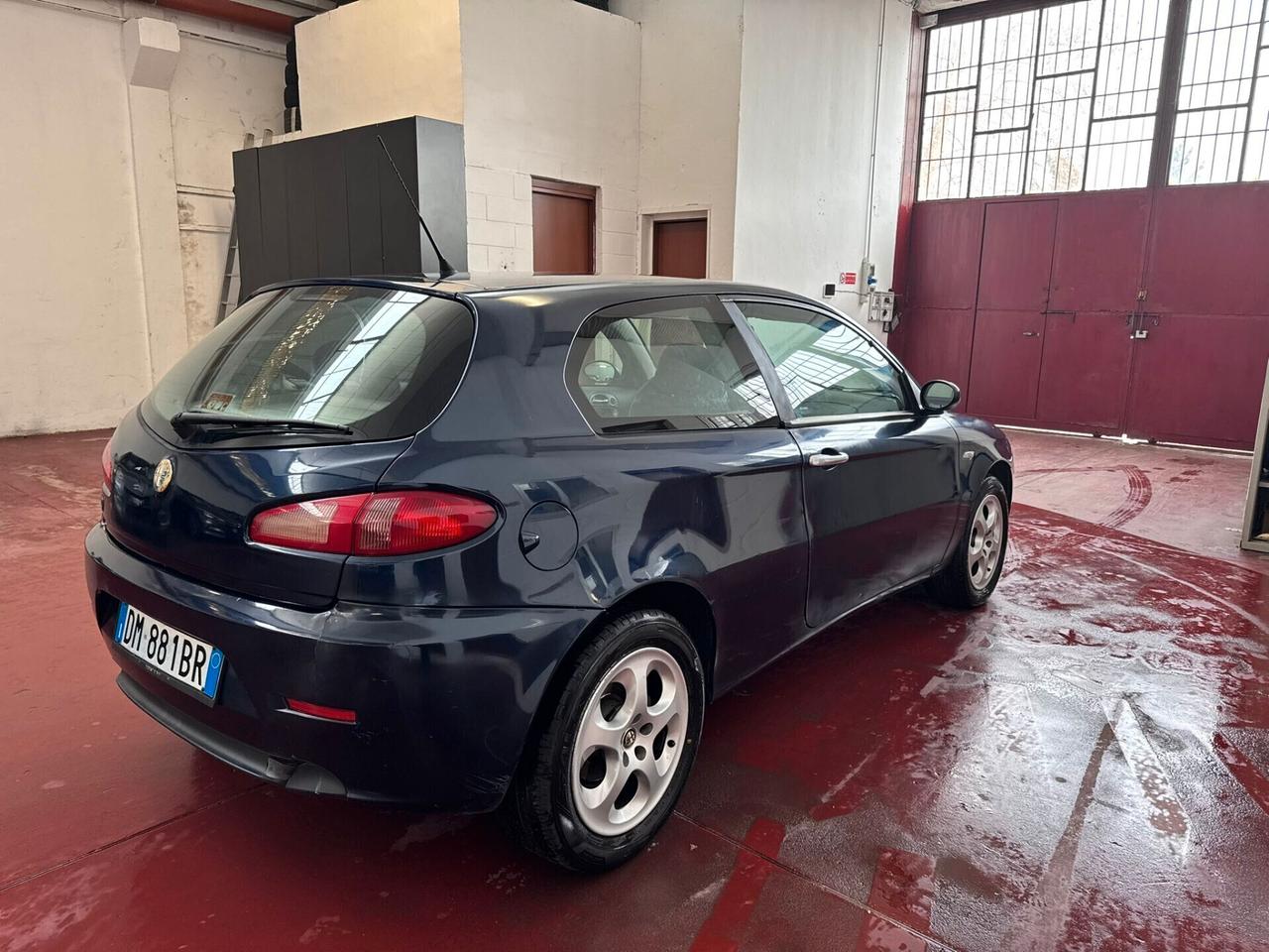 Alfa Romeo 147 1.6 16V TS (105) 3 porte Black Line GPL NEOPAT