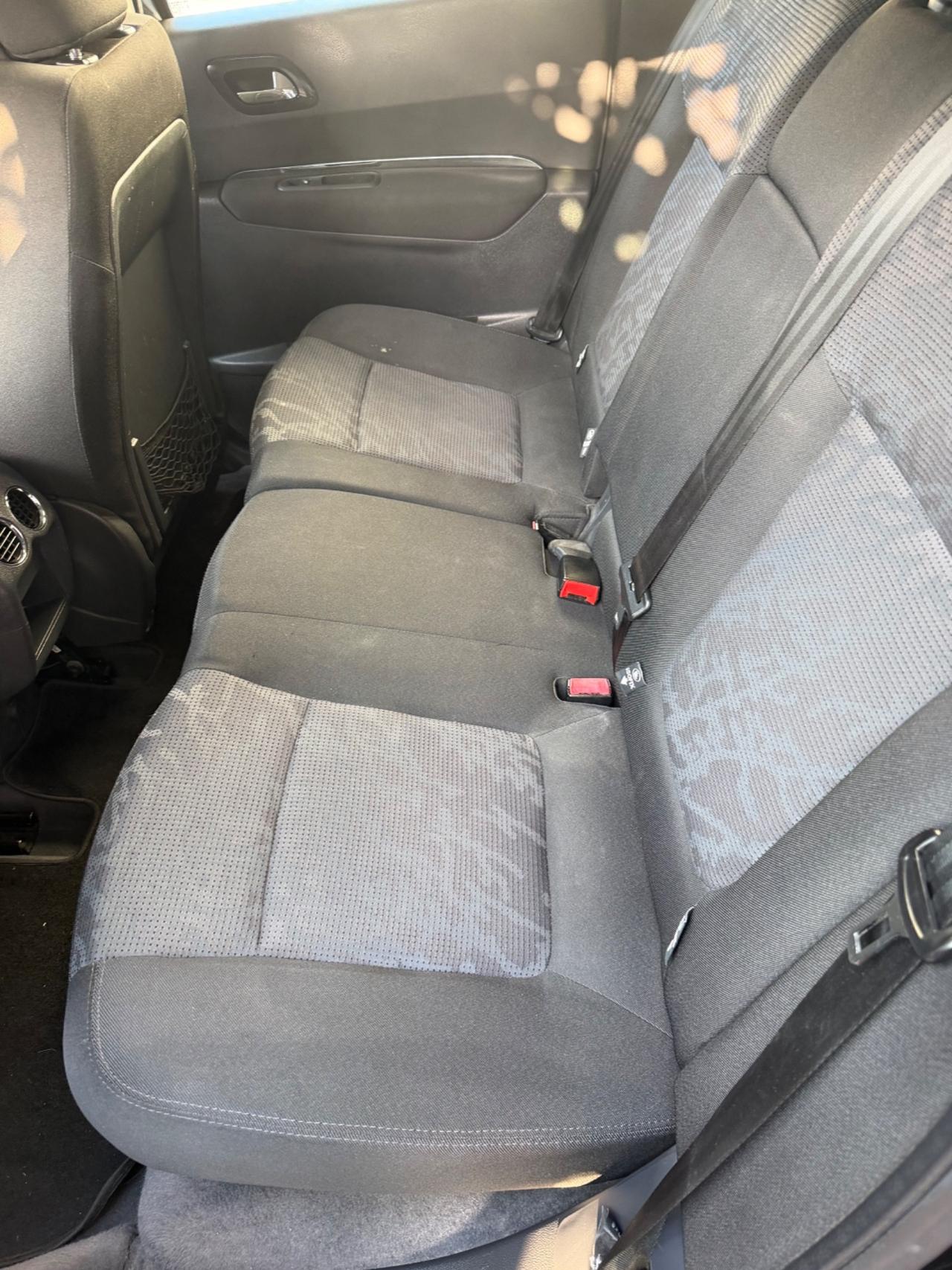 Peugeot 3008 1.6 HDi 112CV Business