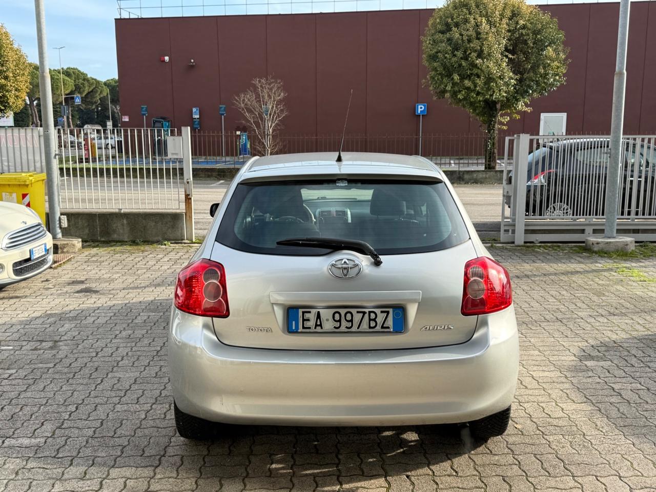 Toyota Auris 1.4 D-4D 3 porte Sol