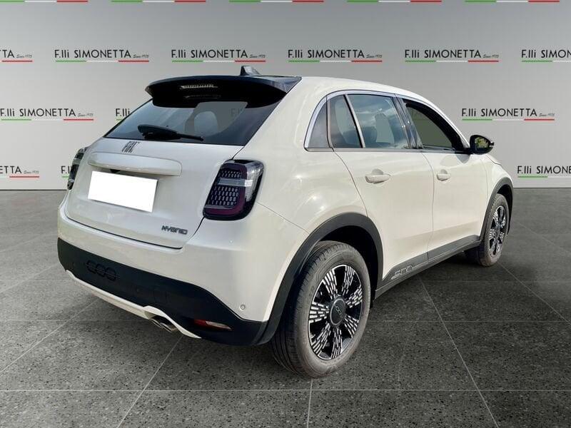 FIAT 600 1.2 hybrid 145cv auto - AZIENDALE