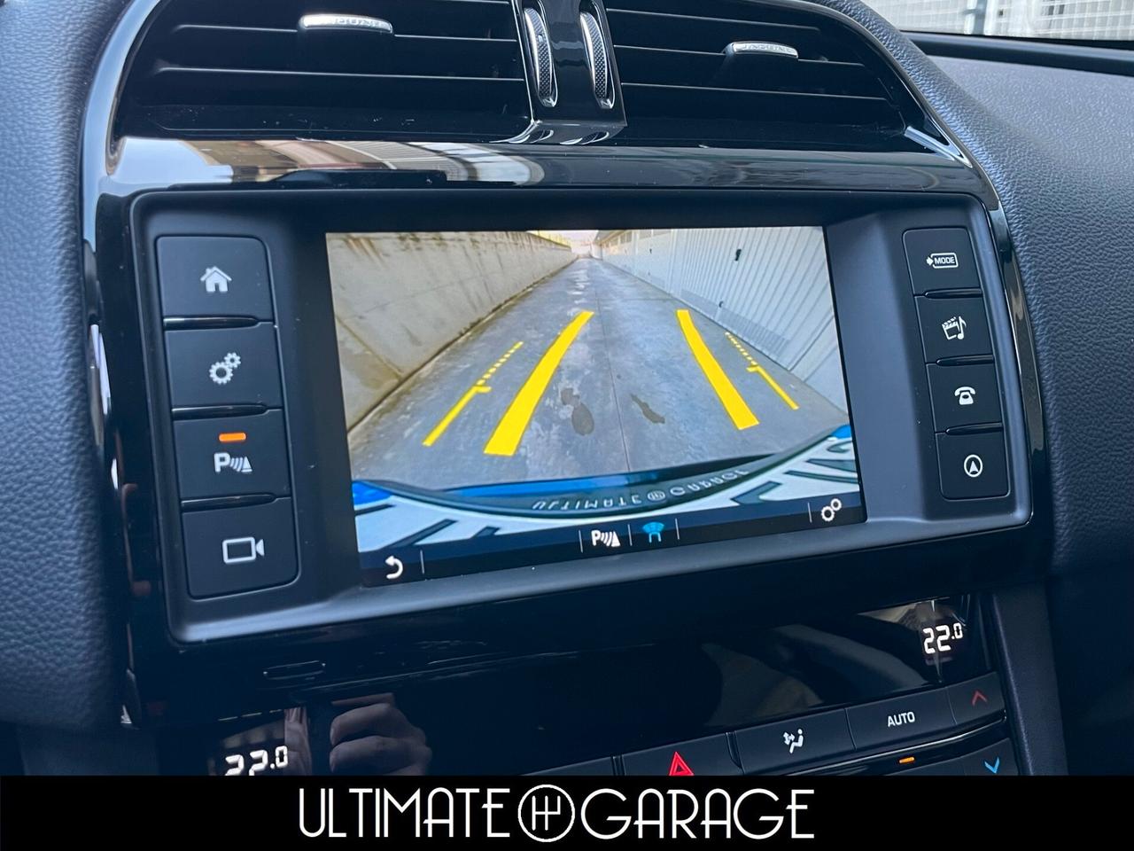 Jaguar F-Pace 2.0d Prestige awd 180cv auto *navi *camera