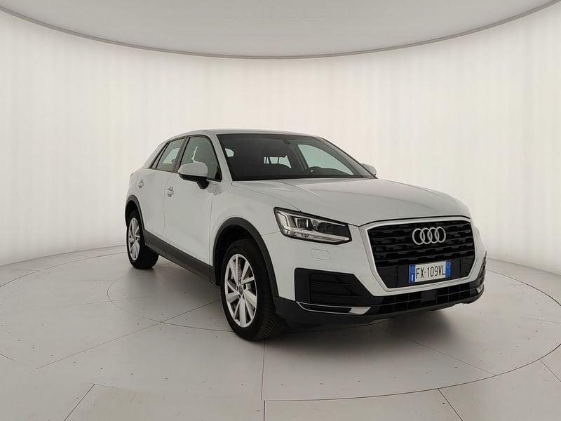 Audi Q2 1.6 TDI Business - FARI LED, PDC