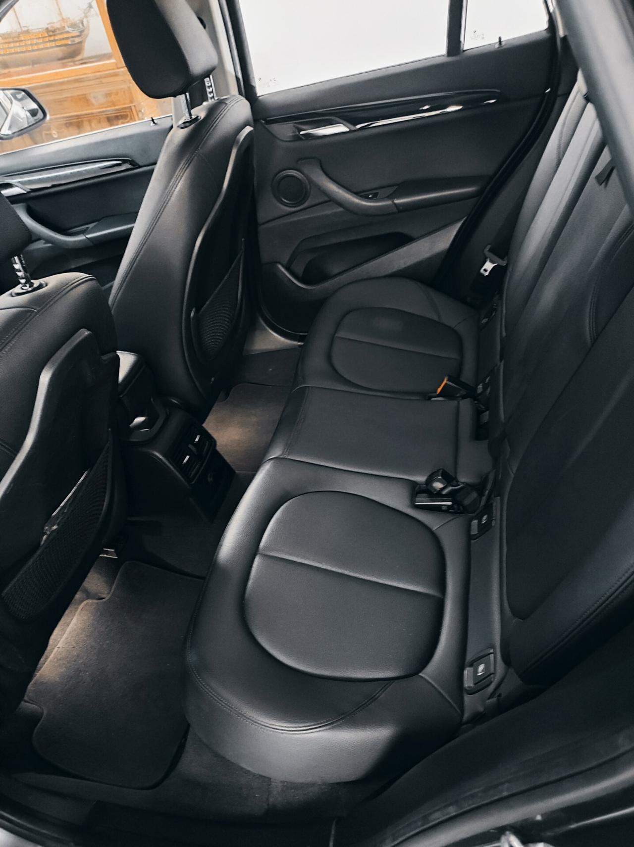 Bmw X1 sDrive18d xLine