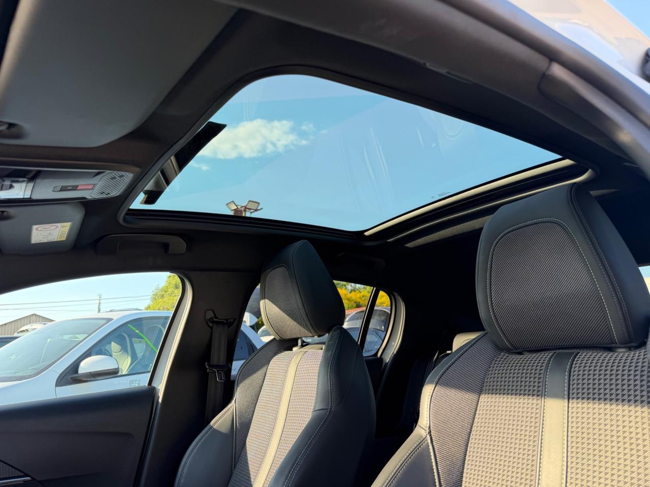 Peugeot 208 PureTech 100 Stop&Start EAT8 5 porte GT Line