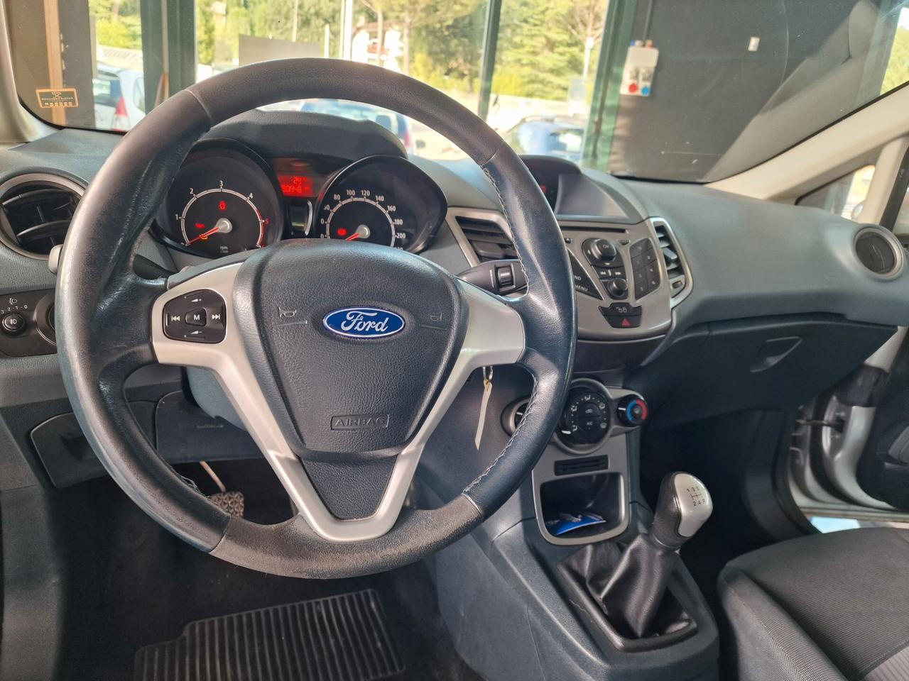 Ford Fiesta 1.4 TDCi 68CV 5 porte Titanium