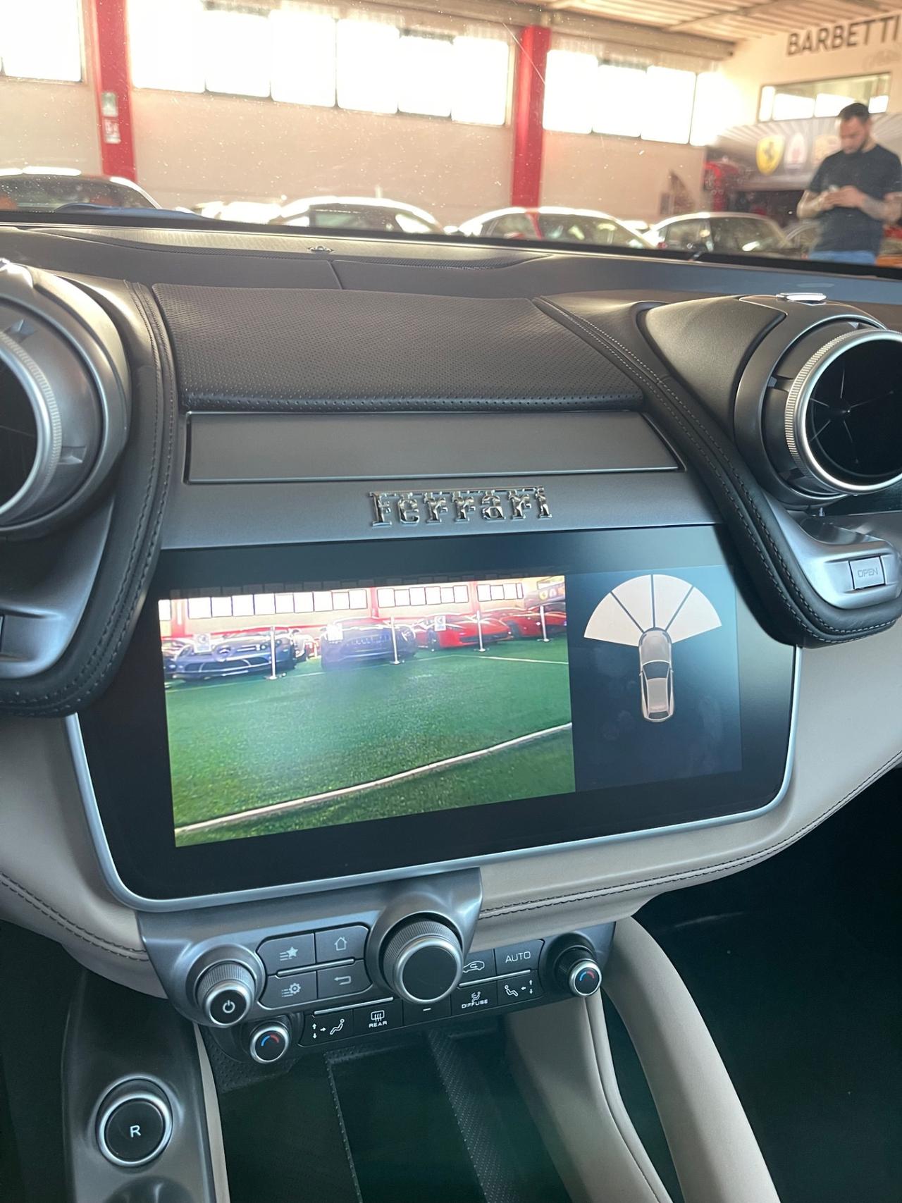 Ferrari GTC4 Lusso V12 Approved Tetto Panoramico PERMUTE RATE